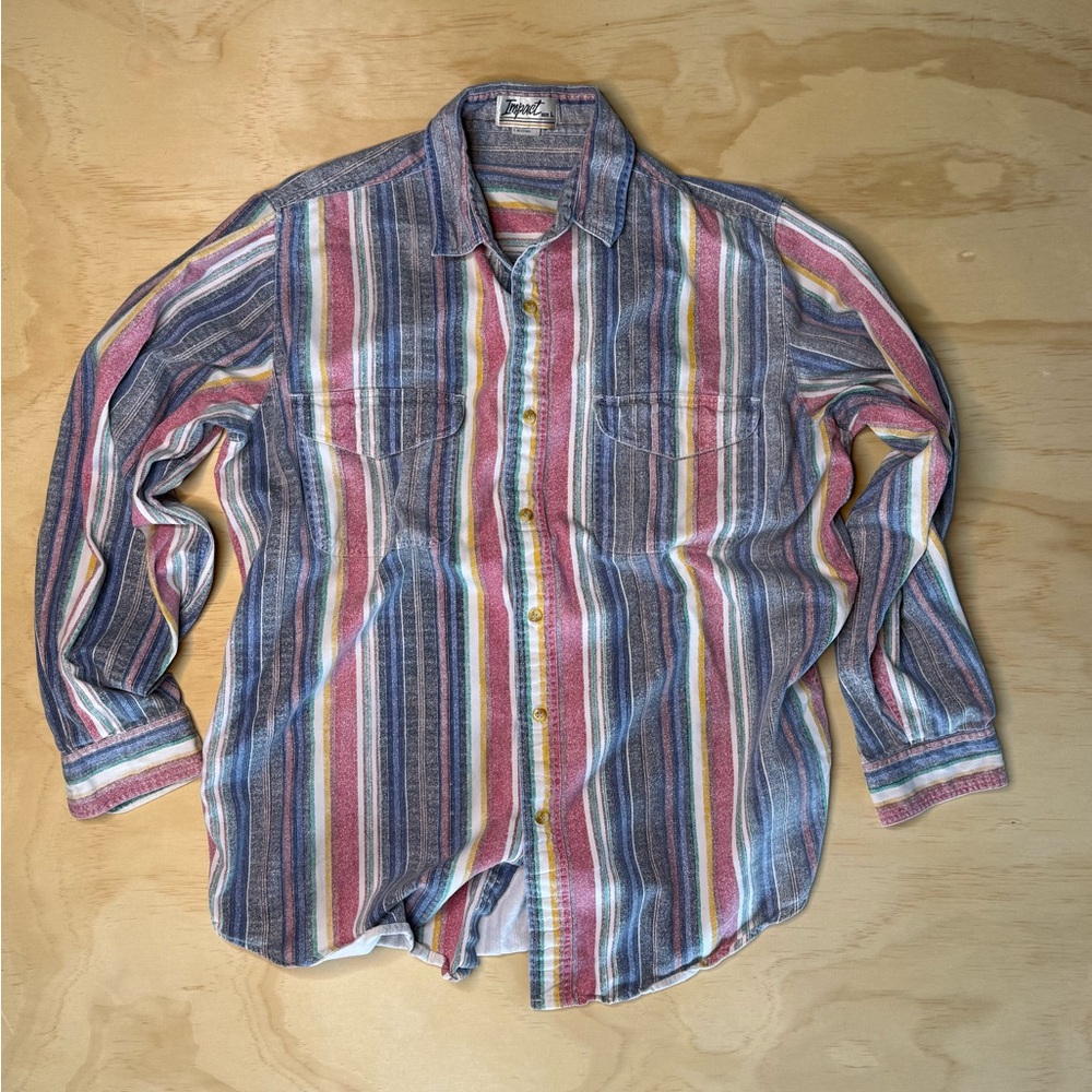 Vintage multi-colored striped button-up shirt 
Size L